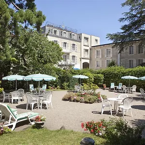 hotel-royal-saint-mart.hotels-rhonealpes.com/